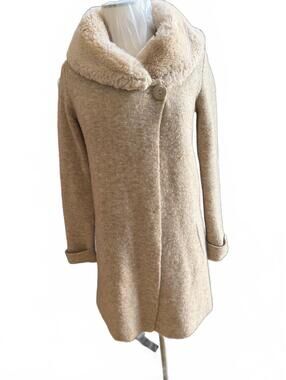Ellen Tracy Women's Beige Wool Blend Coat with Faux Fur Collar Small